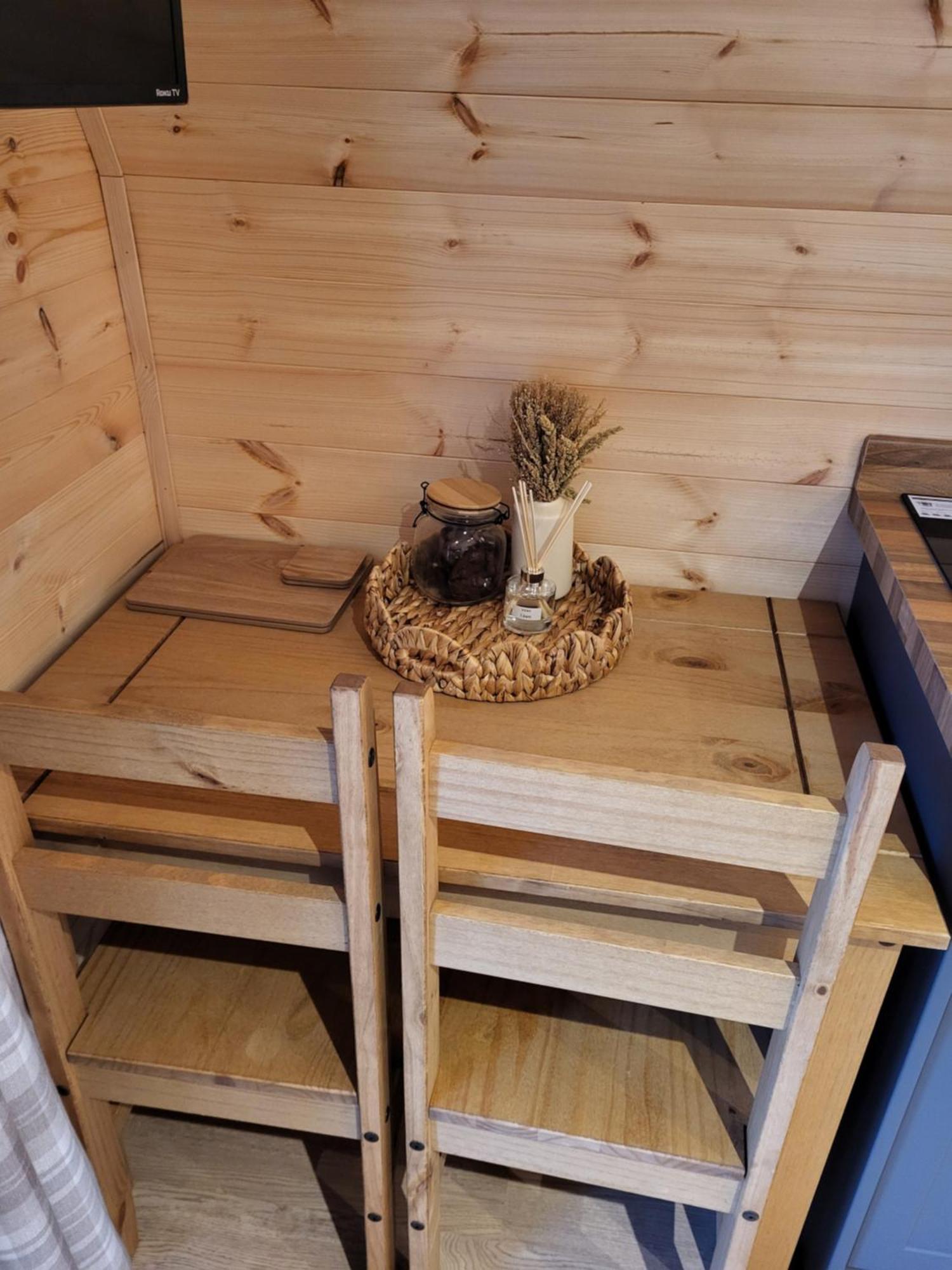 Lois' Pod With Hot Tub, Near Airport Ξενοδοχείο Μπρίστολ Εξωτερικό φωτογραφία